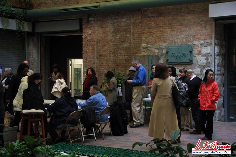 �ϰ�ǰ�x�񼊼�ǰ��ͶƱ���ĳ��L�