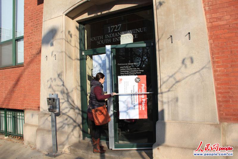 һλŮ�x�����M(j��n)ͶƱվ��(zh��n)��ͶƱ