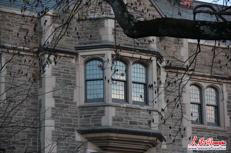 W˹@ӰƬ`˹DWУ@(ni)ȡĔzӰƬv˄(chung)조{ʲ⡱Փ@ZؐԓУڼs{ʲĸ˹¡ |z