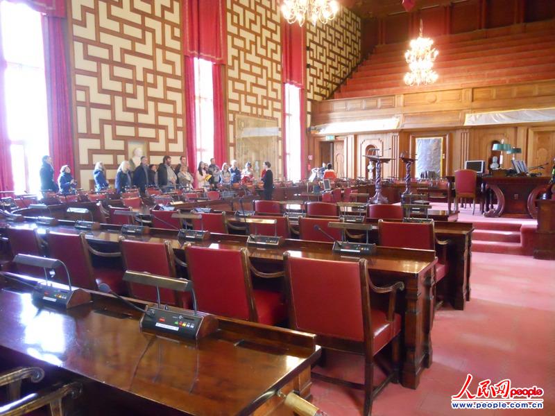 d˹¸砖Ħh(hu)d@ϯ_(ti)аhTǰϔ[ԒͲͶƱİoh(hu)dăɂ(c) ϯӛϯW(wng)ӛ ͤ z20125³