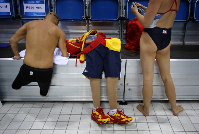 x_Ӿ20128312012ꂐؚW(hu)ِǰӾxֹS˹Ӗ(xn)x_Ӿأ߅ŵļ֫(lin)/Emilio 