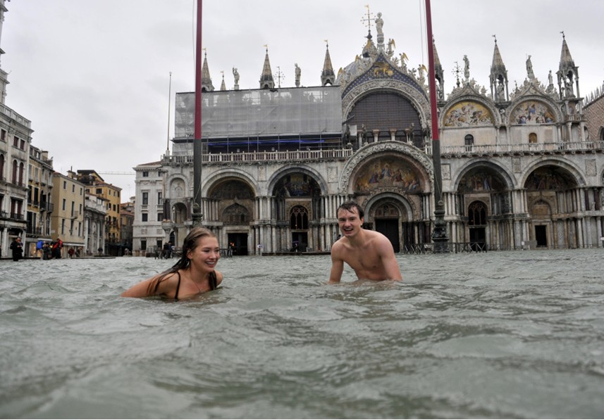 ˹ˮ20121111˹ʥRɏVһHںˮЕ˹ˮu˺οͲòϸͲѥľ|(zh)еˮ^ʥRɏVط(lin)/Luigi Costantini