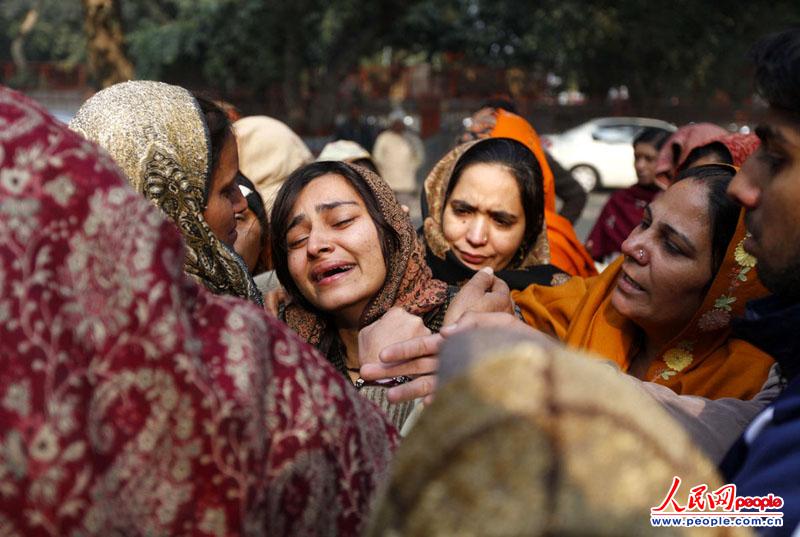 ��?sh��)ؕr�g2012��12��25�գ�ӡ���µ�����47�q�ķ�������Subash Tomar�ڷ�����ʾ�����Ⱪͽ�����܂������t(y��)����ȥ�������⣬߀��һ���ҕӛ��Bwizamani Singh�ھ����(q��)�s������ʾ���ߕr�����И����������DƬ��Դ���|��IC ������� �`�߱ؾ� ��