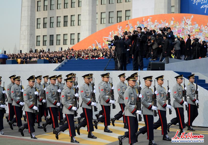 ���Ȼݿ��y(t��ng)����Y�����������M(j��n)�еăx���(du��)  �zӰӛ�ߣ��O���|