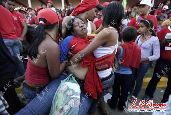 ��(d��ng)?sh��)ؕr(sh��)�g2013��3��6����ί��(n��i)����������˹�����f˹���`�я�܊���t(y��)Ժ���������׶�܊�W(xu��)Ժ����(sh��)�f��ӿ�Ͻ��^����f˹��e���D��һ���DŮ�ڬF(xi��n)���赹�����DƬ��Դ���|�� IC ���(qu��n)�������`�߱ؾ���