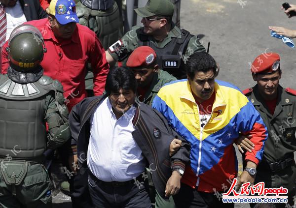 ��(d��ng)?sh��)ؕr�g2013��3��6����ί��(n��i)����������˹�����f˹���`�я�܊���t(y��)Ժ���������׶�܊�W(xu��)Ժ����(sh��)�f��ӿ�Ͻ��^����f˹��e���D�鲣���S�����y(t��ng)Ī���R˹ǰ��܊���t(y��)Ժ�o�Ͳ��f˹�`�ѕr����F(xi��n)����Ⱥ��D�UЩˤ�������DƬ��Դ���|�� IC ���(qu��n)�������`�߱ؾ���