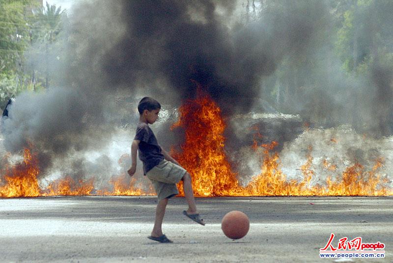 (dng)?sh)ؕr(sh)g2004518գ˰͸_(d)кڻǰ(DƬ(li)Դ|IC (qun)УIñؾ)