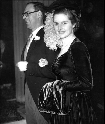 1951꣬޽o?sh)һxͬr_ʼWɌI(y)1953ͨ^Ɏԇ@ɎYͬ꣬һ\ÿ_R