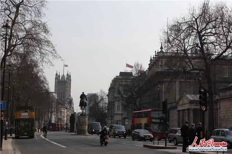 48Ӣ(gu)ǰРȥӢ(gu)ڵİ׏d־˰졣zӰ