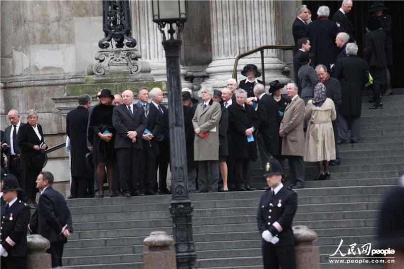 417磬ӢǰР˵Yʥ_eСeȴM(jn)zӰУ