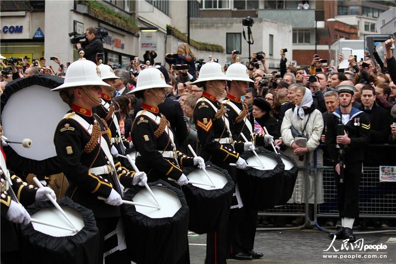 417Ӣ(gu)ǰР˵Yʥ_eСx(du)(l)zӰУ