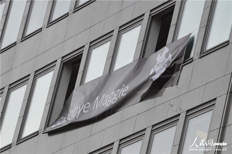 417ӢǰРeY ߅ϘZ飺e zӰ