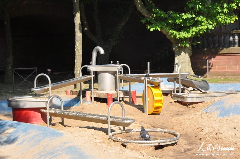 峿߅ΑO(sh)ʩӭ(li)˽յĵһλ͡СW(wng) ͤ z