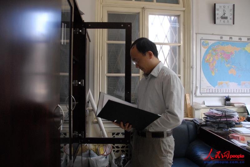 2010ԬȪvؓ؟\Iؔ(w)ȹеĪv⹤׌oõԬȪĸH]؟ڔ꣬ԬȪ@Үa(chn)һNyԸĸĵϣ@܉кƽƬЇvʹ^ṩ