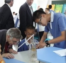 зÿ껥Q65(jing)W(xu)W(xu)     200512£зɇ(gu)l(f)꽻(lin)p20062007껥400굽(du)(gu)҅^L(wn)20064100(gu)ˇg(sh)I(y)ҡƼ(hu)LA20074100Ї(gu)깫(w)T(hu)ߡˇg(sh)I(y)ƼL201011º\ϯLg5Ո(qng)500(gu)LA201111_(ki)ʼ3s100(gu)LA    зpнcf(xi)heд̕(hu)hĿǰp120(du)У20(du)ЌW(xu)УHP(gun)ϵɇ(gu)ÿ껥Q65(jing)W(xu)W(xu)ֹĿǰڷW(xu)ˆT_(d)3.8f(wn)AW(xu)ˆTs7600ɇ(gu)һW(xu)ЌW(xu)O(sh)ýڌ(du)Z(y)Եn