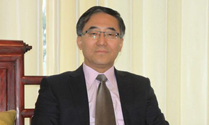 2013˹ɇI(lng)cٰl(f)չЇ-Ж|WҺp߅cVµµһv˹工ʹ^ȫwˆTӛʹc؟(z)M(jn)һl(f)չ˹ĸĸ_I(y)µĸؕI(xin)´옷R꼪