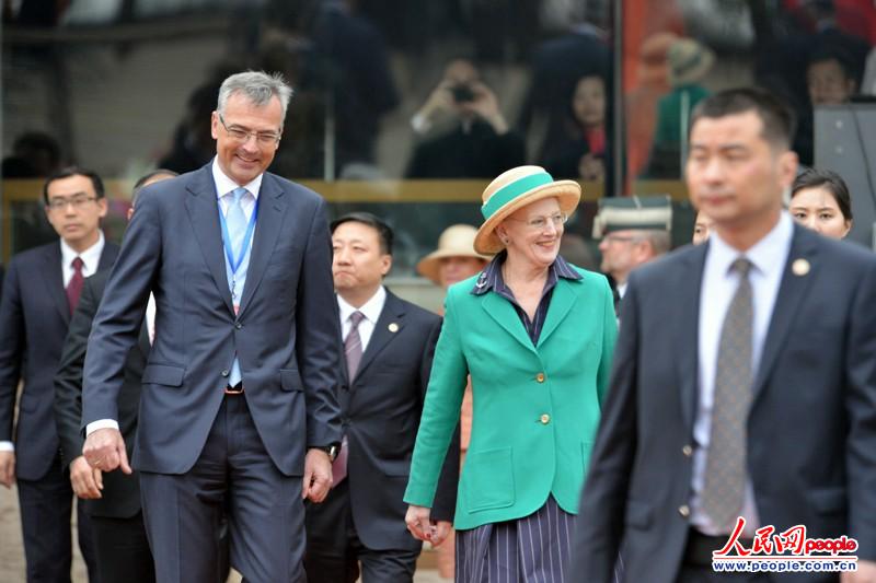 ŮһǰֽzӰW(wng) 䣩