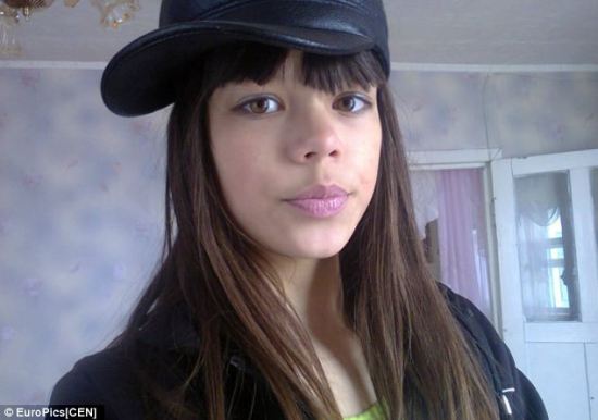 L̫ͬW(xu) ŮȺƺˮ4