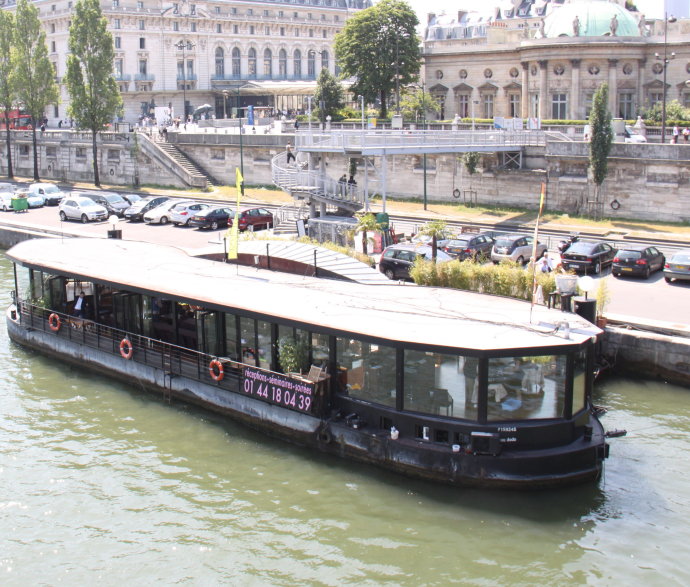 ���{���ϵĲʹ�