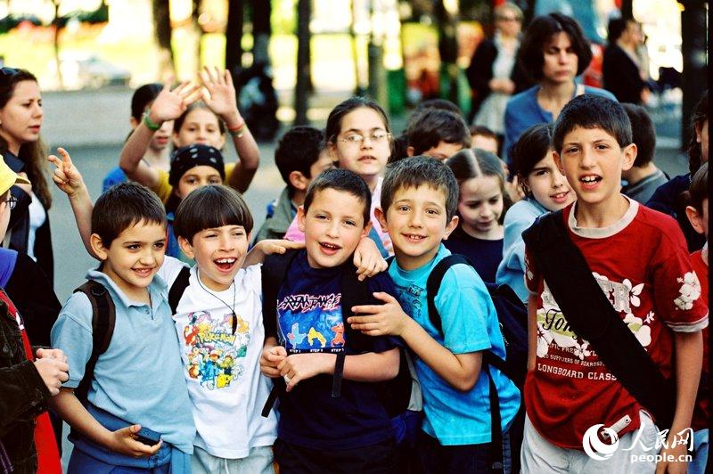 ����N���ă�ͯ �n�Ӿ��z