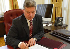     ֵЇ(ji)R֮H֔(jn)킀˺RD͇ѺõЇ\ףףԸЇҸsʢ    ҵͬº(x)ƽϯI(lng)(do)A񹲺͇RD͇p߅P(gun)ϵc_˚vʷ¸߶ڴRЃɇ֮g\Ѻá໥ه໥P(gun)ϵõMһl(f)չS    Їһֱԁṩֺ֧ԮRD҂˱ʾԵĸx