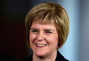 Kmhh˹D    Kmϯ󳼴Km(do)(d)ͶǰՄ    Kmhh׼Kmϯ@ɂ(g)λϳF(xin)λŮI(lng)(do)