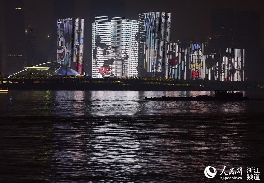 Ї(gu)ζԪ³ɫM@貹Ӱ  z