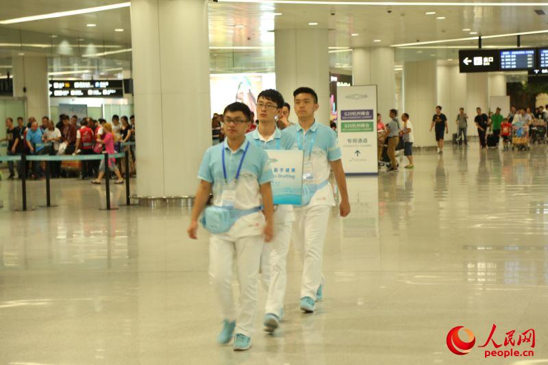 ־ԸߞǰLG20ݷӛ߂ṩ(w) z