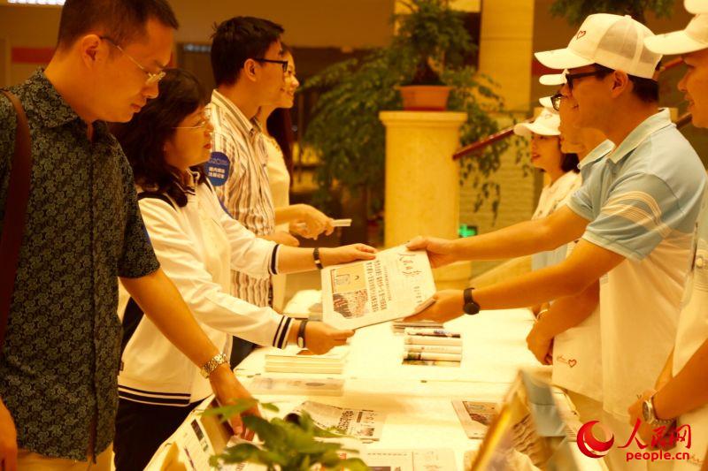 ־ԸߞǰLG20ݷӛ߂ṩ(w) z