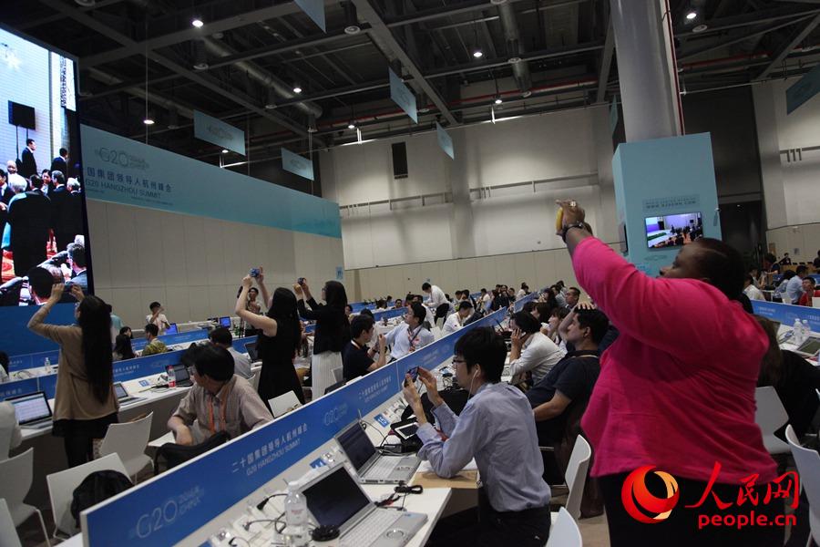 ӛ߈(bo)B20ݷ(hu)_(ki)ĻʽZdiz