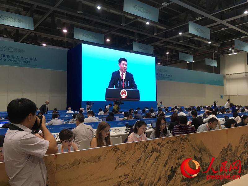 ӛ߈(bo)B20ݷ(hu)_Ļʽz