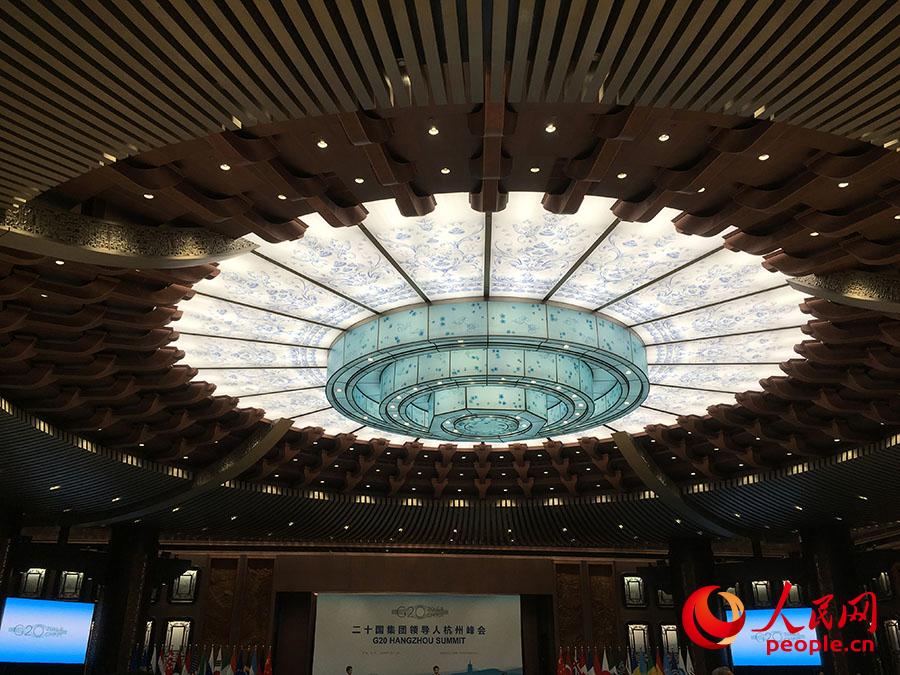 (hu)(chng)컨óMЇ(gu)ɫ໨ɈDb z 