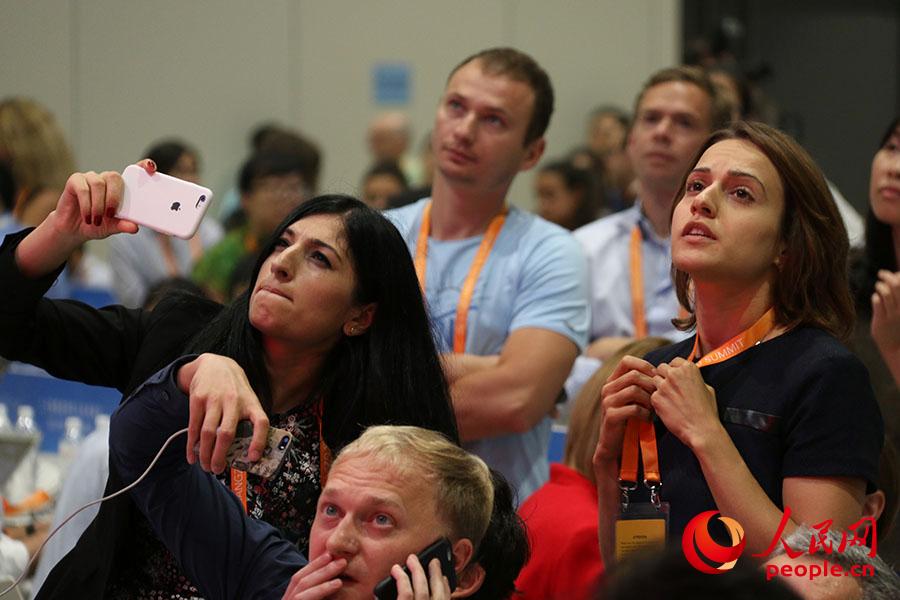 G20(hu)ýwĵӛ߂C(j)ĔzĻm(x)_(d)ĸ(gu)I(lng)(do)  h(yun) z