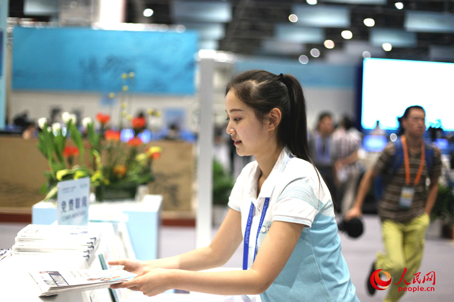 (li)㽭ýW(xu)Ժĉ(mng)tM(jn)W(xu)ֵĉ(mng)룬ҲǳɞһRӛ(bo)(gu)(ni)شZdiz