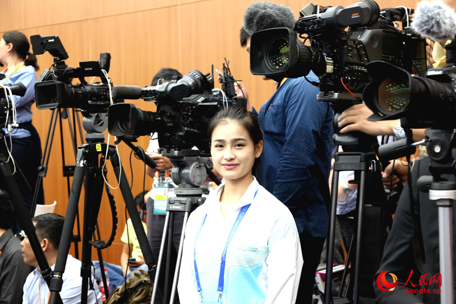 O˼ؓ(f)؟(z)İl(f)d(do)ͷ(w)ÿ춼кÎ׈(chng)l(f)(hu)O˼겢X(ju)΢Ц(li)≺Zdiz