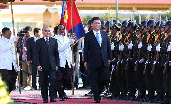 10月13日至14日 訪問柬埔寨