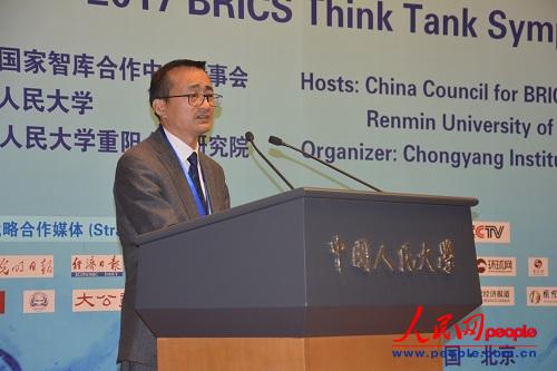 中國人民大學(xué)副校長劉元春 劉亞潔攝