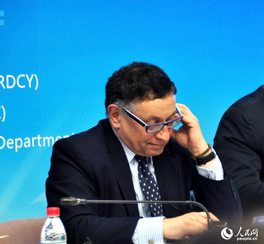 my(tng)⽻(w)(wn)˴(yng)⼮߼(j)оT ˹נ zӰ w΂