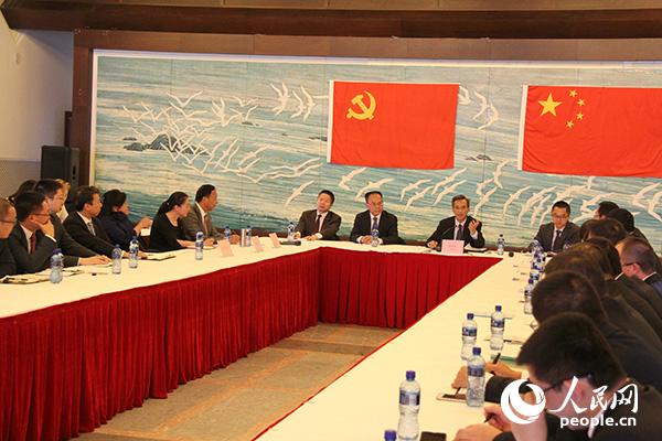 林松添就進一步學習好貫徹好宣傳好黨的十九大精神提出三點要求。 李志偉攝