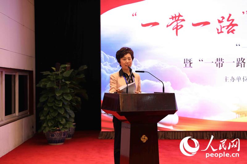 (f)W(xu)hίӛ(f)W(xu)һһ·ȫоԺԺLһһ· ǎ(lin)˹ͬLP(yng)ZÔzӰ