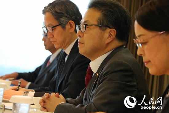 日本經濟產業(yè)大臣世耕弘成(許永新 攝)