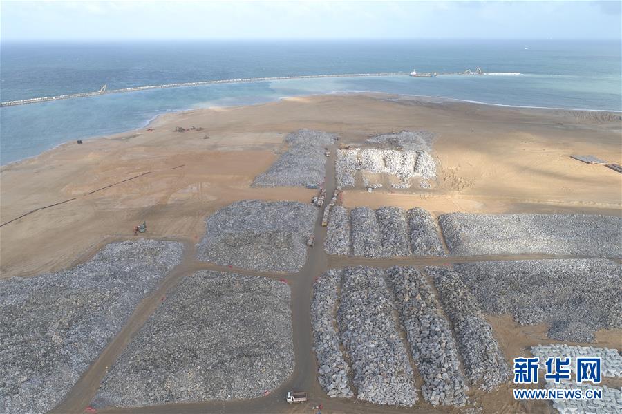 6��8������˹���m���Ƃ��¸ۿڳ�ʩ���F(xi��n)������ͬҎ(gu��)���ʯ�ϱ����T�eشa���_�����A��l(f��)