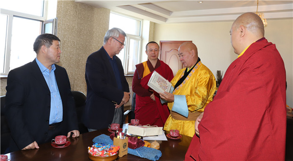 9��16�����Ї�(gu��)���Ļ������F(tu��n)�F(tu��n)�L(zh��ng)�r(sh��)�h(yu��n)��������������_(d��)�}(c��ng)�¿�������{������������Ҷ���ٛ(z��ng)�͵伮��