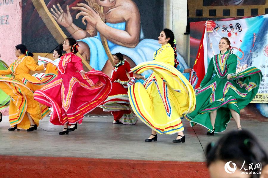 ī����ǿ��ӌWԺ�e�k��ʮ�����＾�Ї��Ļ���(ji��)��3��