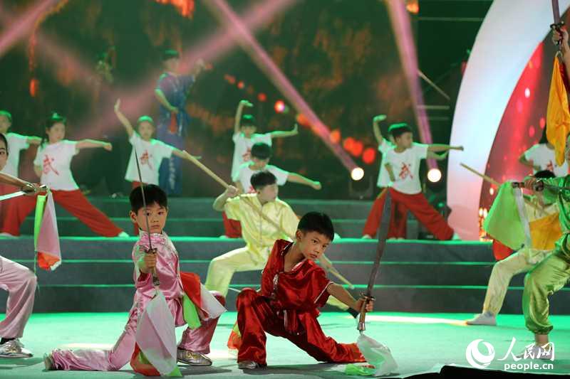 �P(y��ng)�������p�Z�W(xu��)УС�W(xu��)�����ݵ����g(sh��)�١�������������