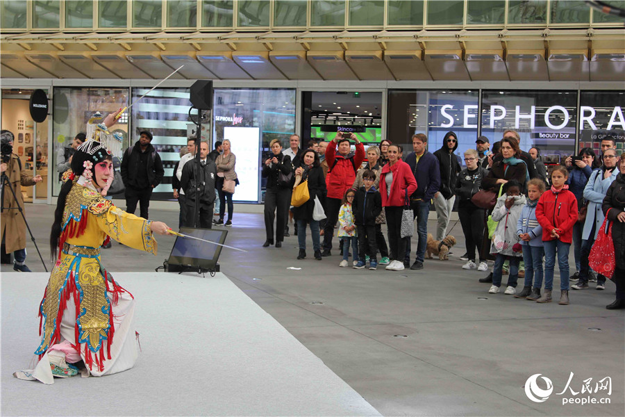 ����֪�����С��Ͼ��ܡ�����վ�Ļ������A���DƬ���Ͼ��ܣ�