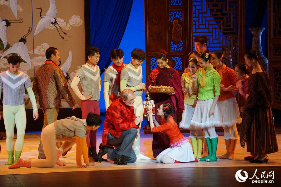 �D����������v������Y����ҊA�ӵĹ��£���Ҳ��ȫ���l(f��)չ�ľ������w��컔z