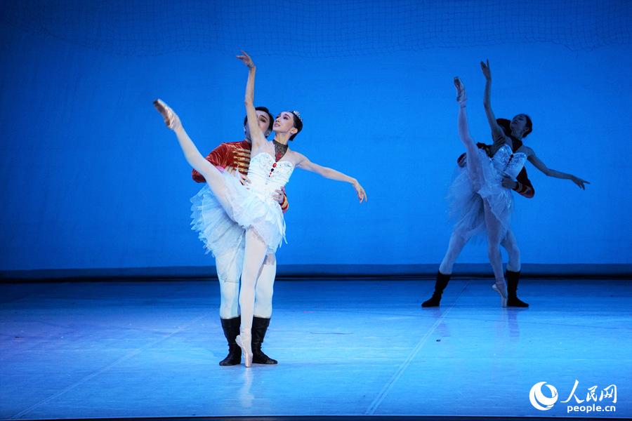 �Ї��������݆T�ĳ�Ⱥ��ˇ�@�������ࡣ�w��컔z