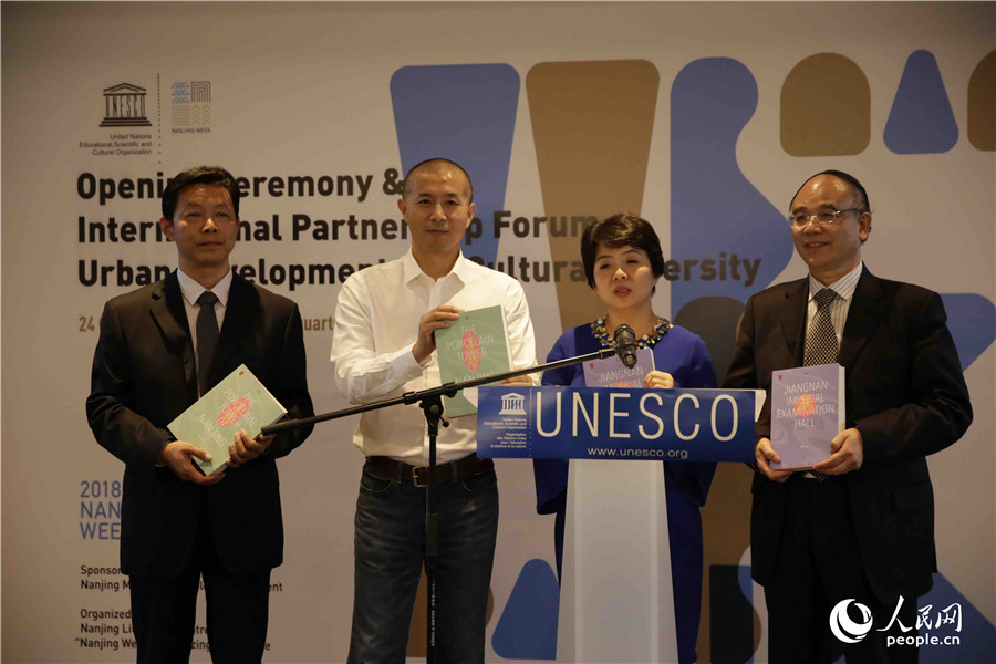 �D2�����Ķ��Ͼ����������(li��n)�χ��̿��ĽM���������DƬ���Ͼ��ܣ�