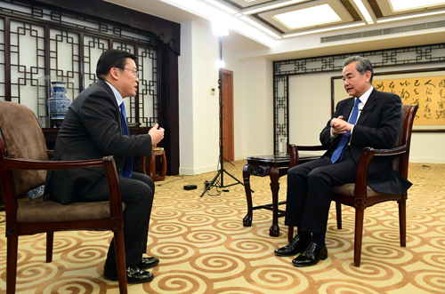 王毅:開放與合作是2018年中國外交主旋律